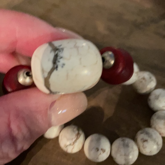 Beaded stretch Bracelet - Picture 2 of 2